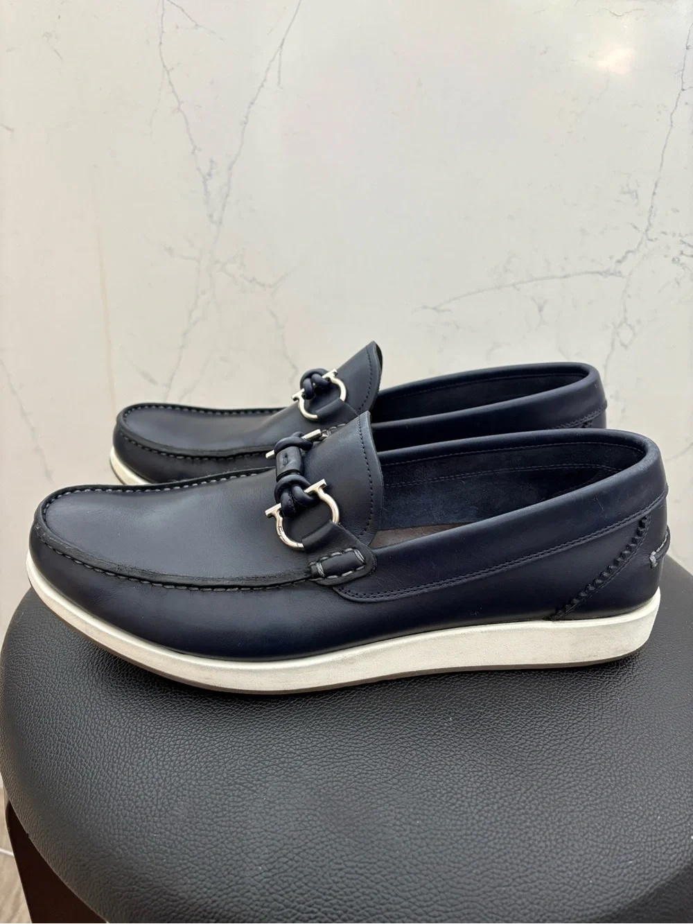 Salvatore Ferragamo Gancini Bit Leather Boat Casual Loafers Navy Sz 7 Made Italy
